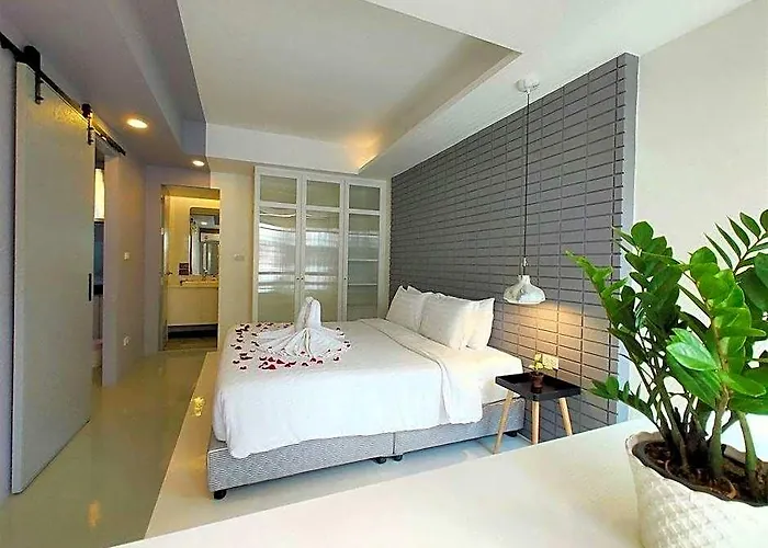 Hotel Quite Grove