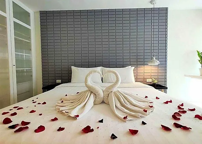 Quite Grove Hotel 3*