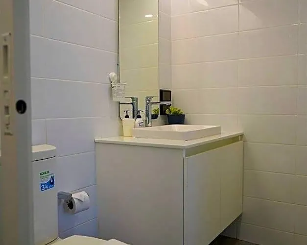 Quite Grove Hotel 3*